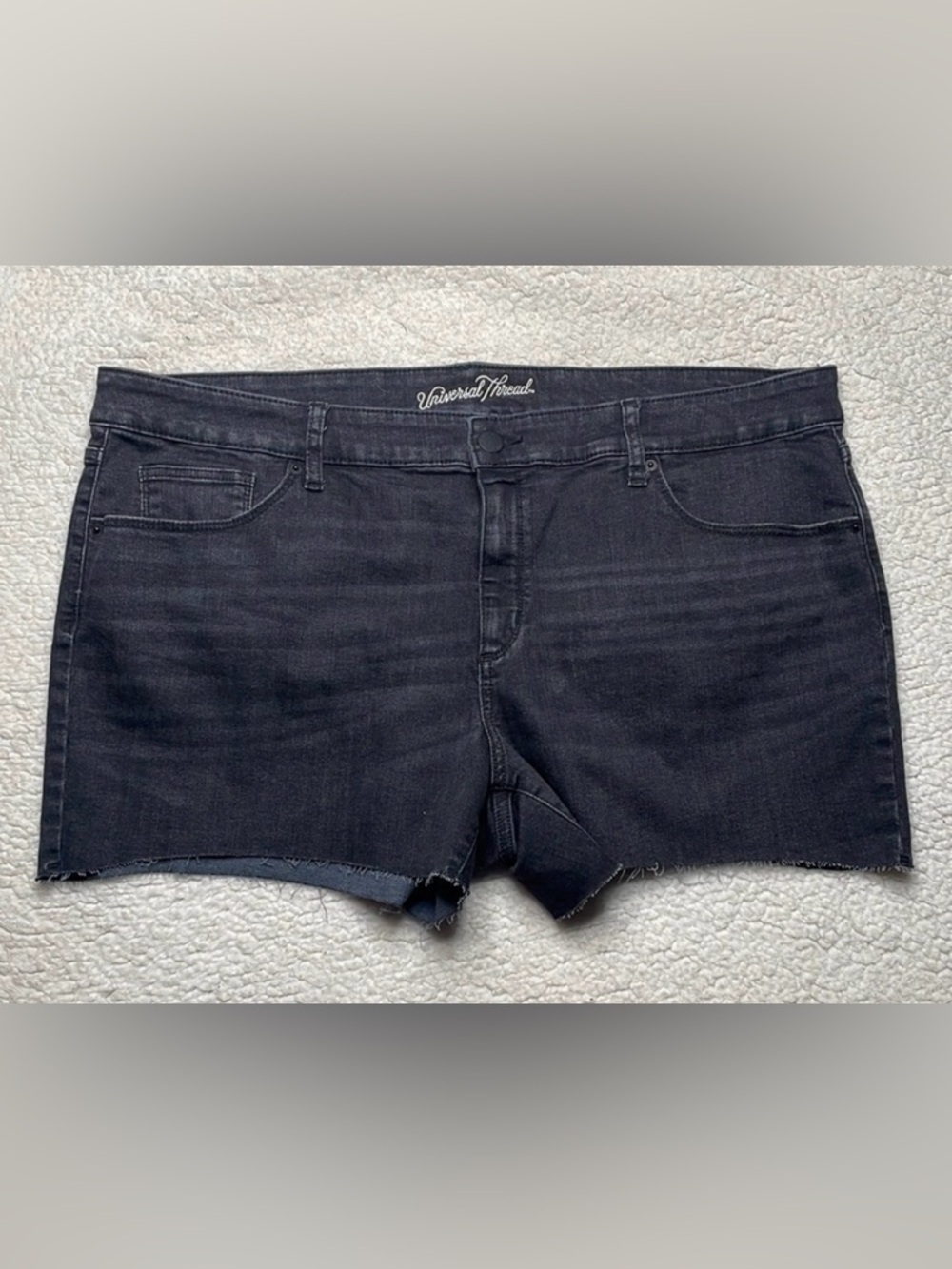 Universal Thread Shorts Black stretchy, size 20 Comfy